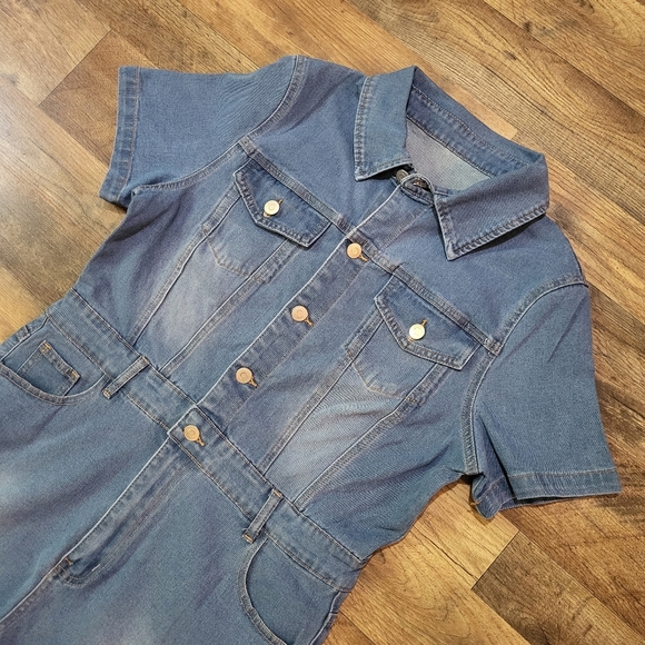 Women's Short Sleeve Button Front Denim Jumpsuit Overalls Size Large - Picture 3 of 8